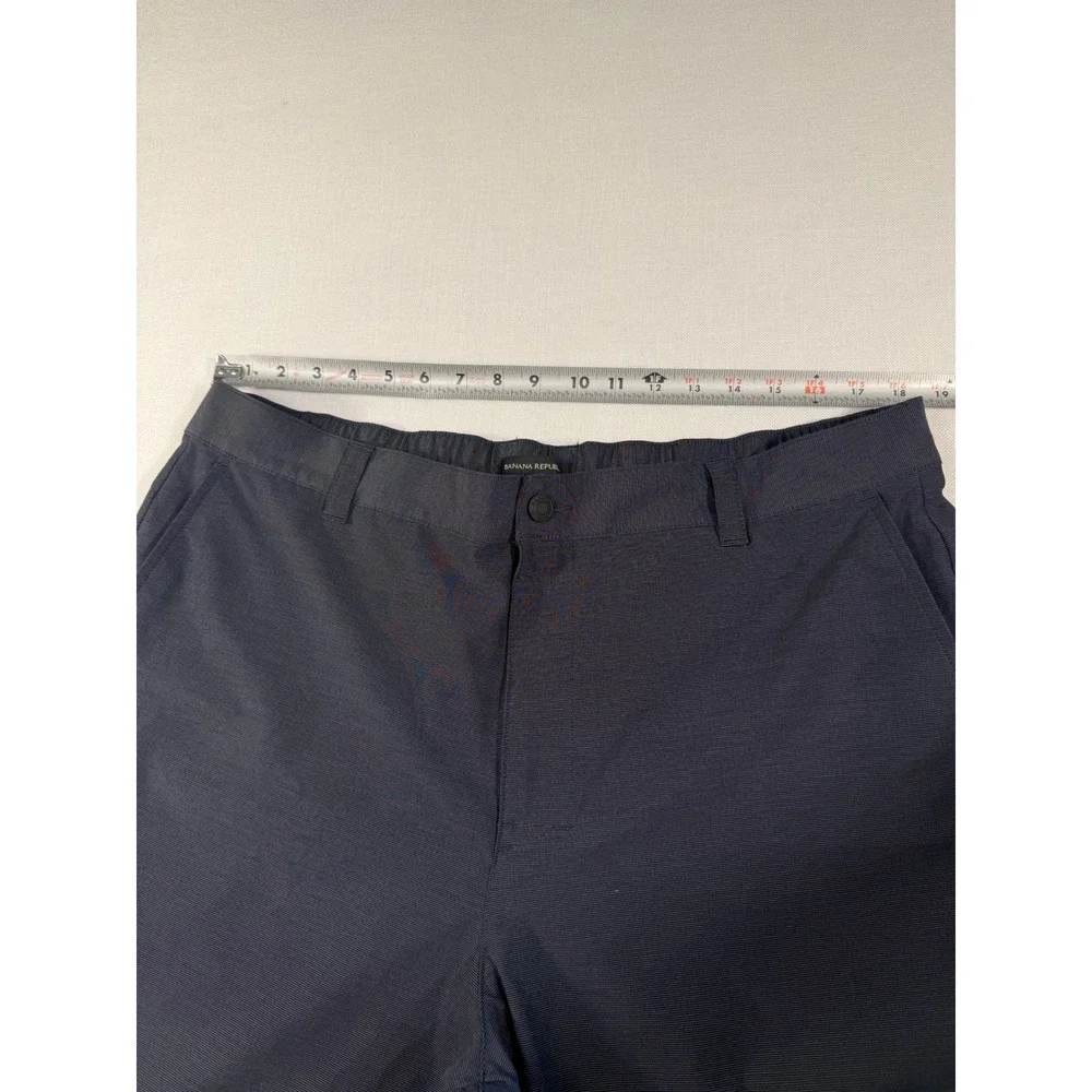 Banana Republic Mens 40 Performance Shorts Charcoal Grey Micro Stripe Stretch
